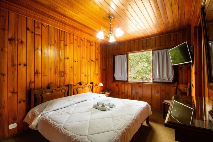 Imagen de la habitación del Hotel Barcelos. Foto 15