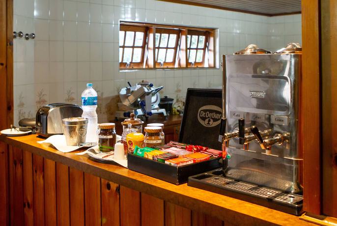 Imagen del bar/restaurante del Hotel Barcelos. Foto 9