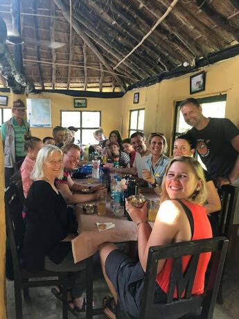 Imagen general del Hotel Bardia Jungle Cottage. Foto 7