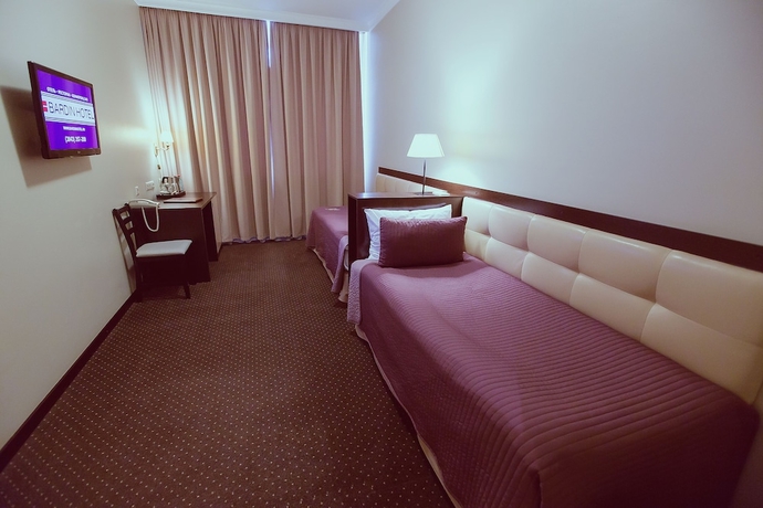 Imagen de la habitación del Hotel Bardin. Foto 10