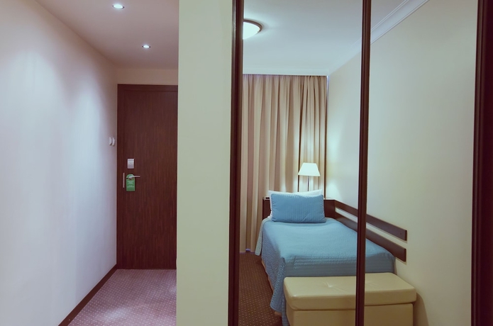 Imagen de la habitación del Hotel Bardin. Foto 15