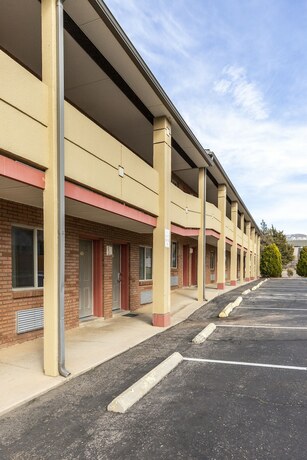 Imagen general del Hotel Bardmoor Suites. Foto 10