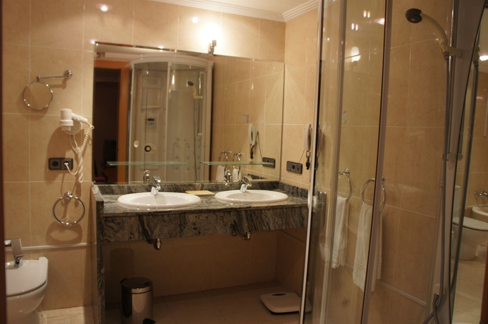 Imagen de la habitación del Hotel Bardo Recoletos Coco. Foto 5