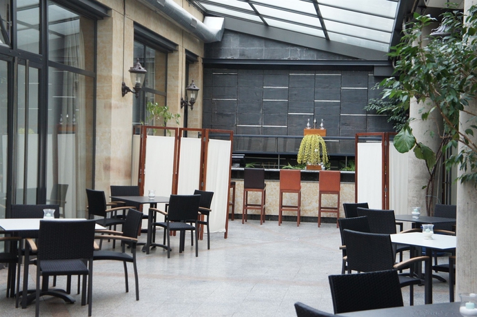 Imagen del bar/restaurante del Hotel Bardo Recoletos Coco. Foto 3