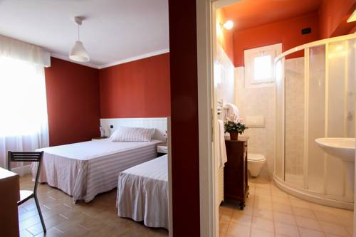 Imagen de la habitación del Hotel Bardolino. Foto 8