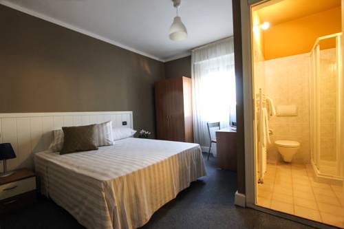 Imagen de la habitación del Hotel Bardolino. Foto 9
