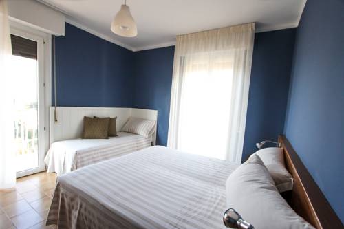 Imagen de la habitación del Hotel Bardolino. Foto 13