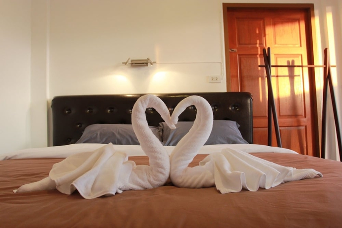 Imagen de la habitación del Hotel Barefeet Naturist Resort. Foto 3