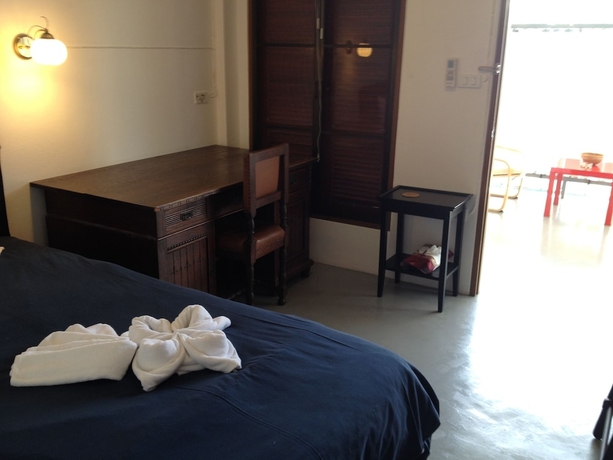 Imagen de la habitación del Hotel Barefeet Naturist Resort. Foto 5