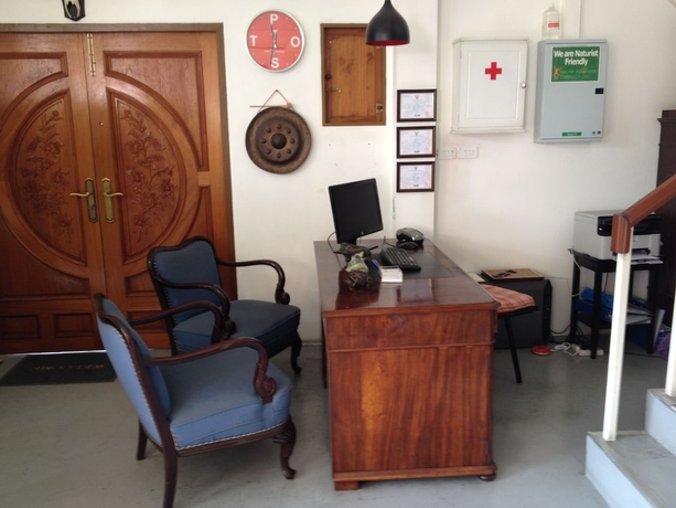 Imagen de los interiores del Hotel Barefeet Naturist Resort. Foto 10