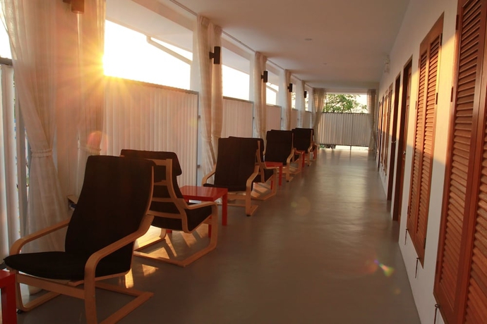 Imagen de la habitación del Hotel Barefeet Naturist Resort. Foto 6