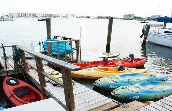 Imagen de los exteriores del Hotel Barefoot Bay Resort And Marina. Foto 13