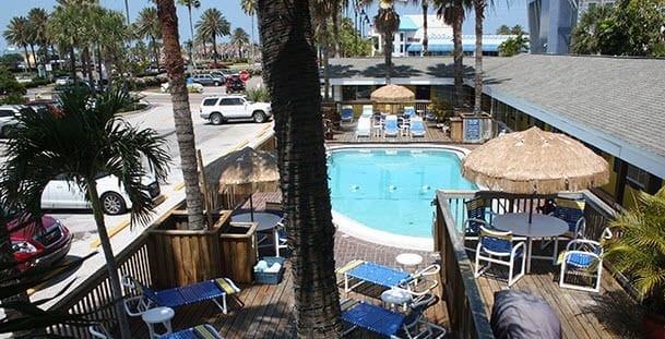 Imagen de la piscina del Hotel Barefoot Bay Resort And Marina. Foto 18