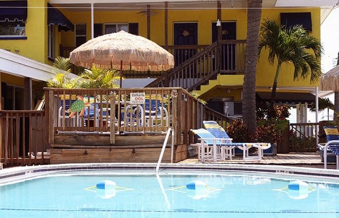Imagen de la piscina del Hotel Barefoot Bay Resort And Marina. Foto 19