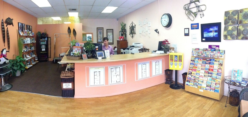 Imagen de los interiores del Hotel Barefoot Beach Resort Hotel. Foto 12