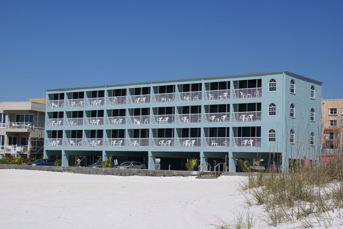 Imagen de los exteriores del Hotel Barefoot Beach Resort Hotel. Foto 9
