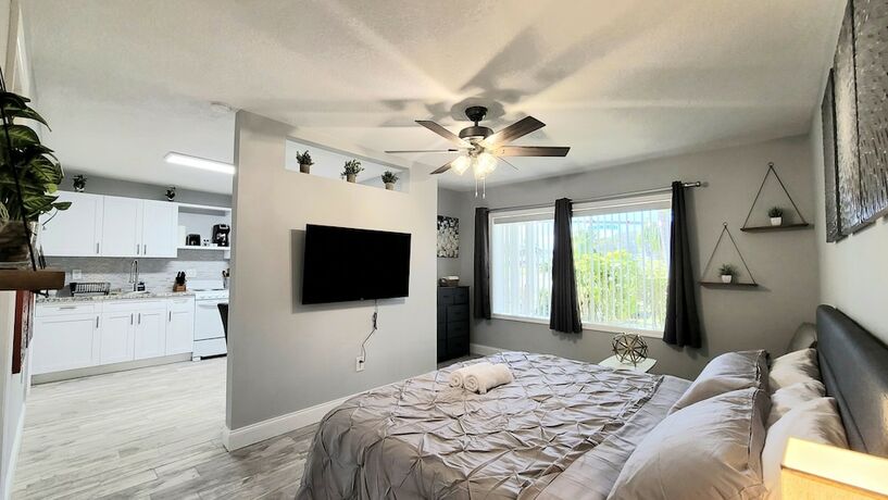 Imagen de la habitación del Hotel Barefoot Mailman Inn and Suites. Foto 19