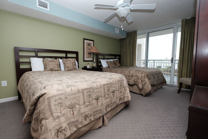 Imagen de la habitación del Hotel Barefoot Resort and Yacht Club. Foto 2