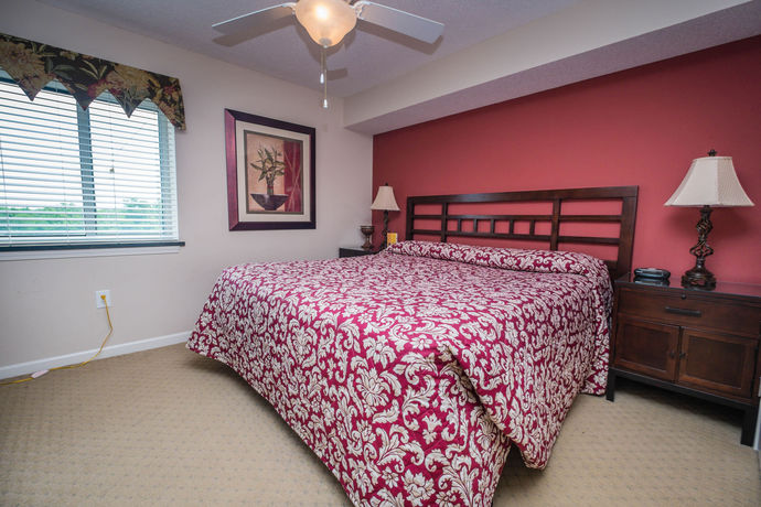 Imagen de la habitación del Hotel Barefoot Resort and Yacht Club. Foto 11