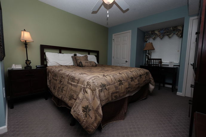 Imagen de la habitación del Hotel Barefoot Resort and Yacht Club. Foto 13