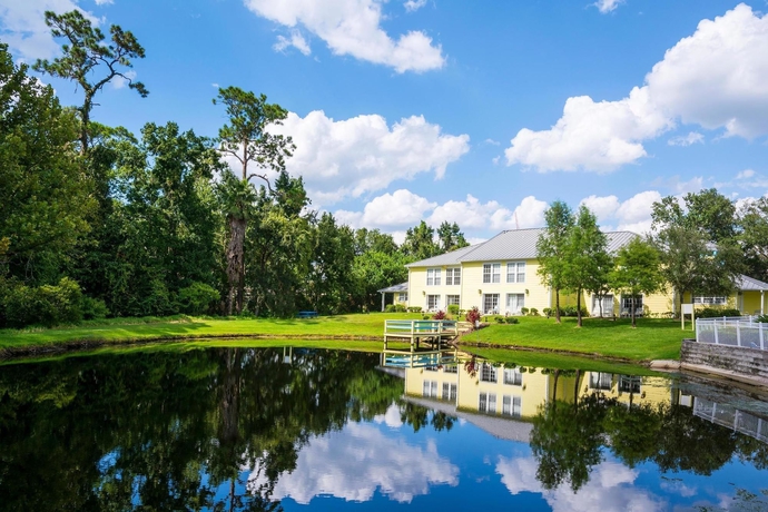 Imagen de los exteriores del Hotel Barefoot Suites. Foto 9