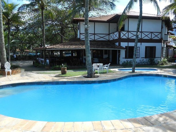 Imagen de la piscina del Hotel Bareque&ccedil;aba Praia. Foto 20