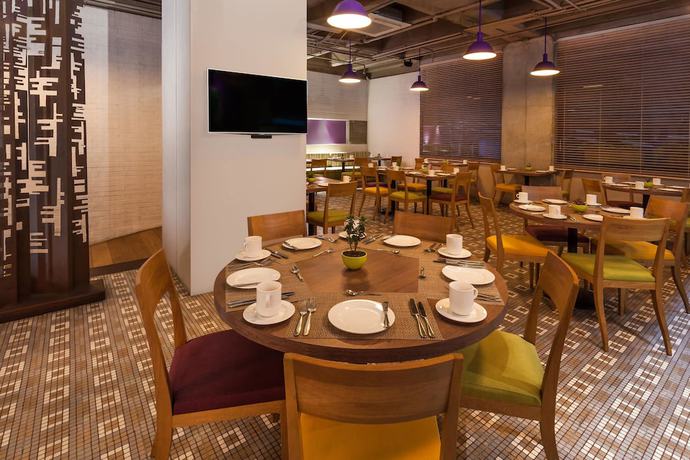 Imagen del bar/restaurante del Hotel Bari Bucaramanga. Foto 4