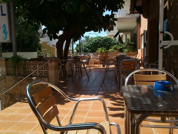 Imagen de los exteriores del Hotel Bari, Ca'n Pastilla. Foto 16