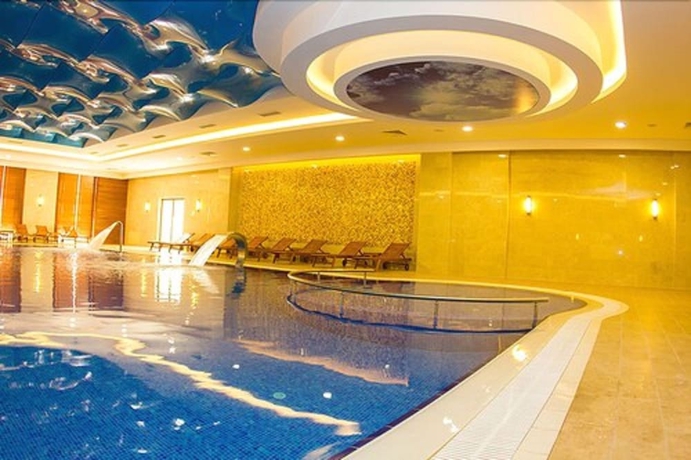 Imagen de la piscina del Hotel Barida Hotels. Foto 18