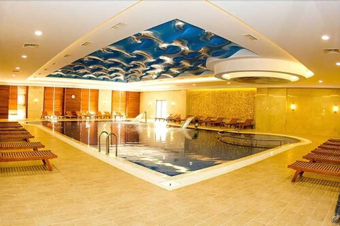 Imagen de la piscina del Hotel Barida Hotels. Foto 19