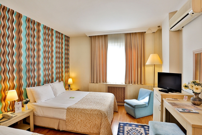 Imagen de la habitación del Hotel Barin. Foto 10