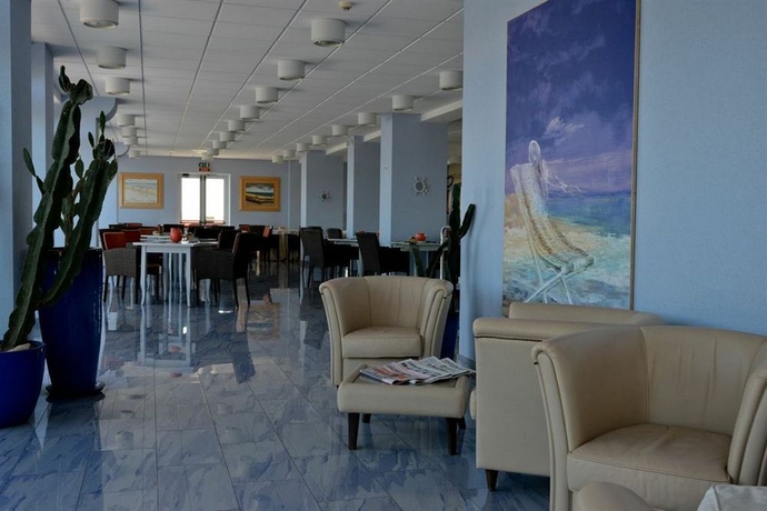 Imagen del bar/restaurante del Hotel Barion. Foto 4