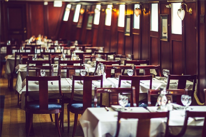 Imagen del bar/restaurante del Hotel Barken Viking By Dialog Hotels. Foto 3