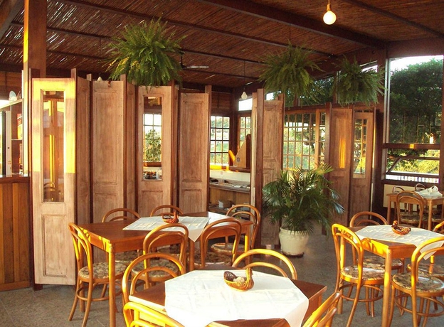 Imagen del bar/restaurante del Hotel Barlavento Suites. Foto 3