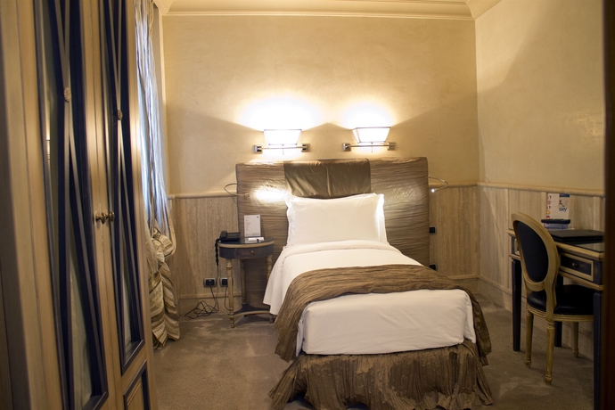 Imagen de la habitación del Hotel Barocco. Foto 13