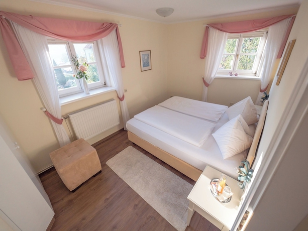 Imagen de la habitación del Hotel Barock-Landhof Burkhardt. Foto 12