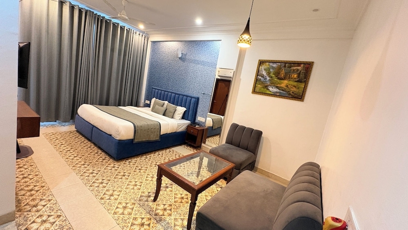 Imagen de la habitación del Hotel Barog Residency. Foto 12