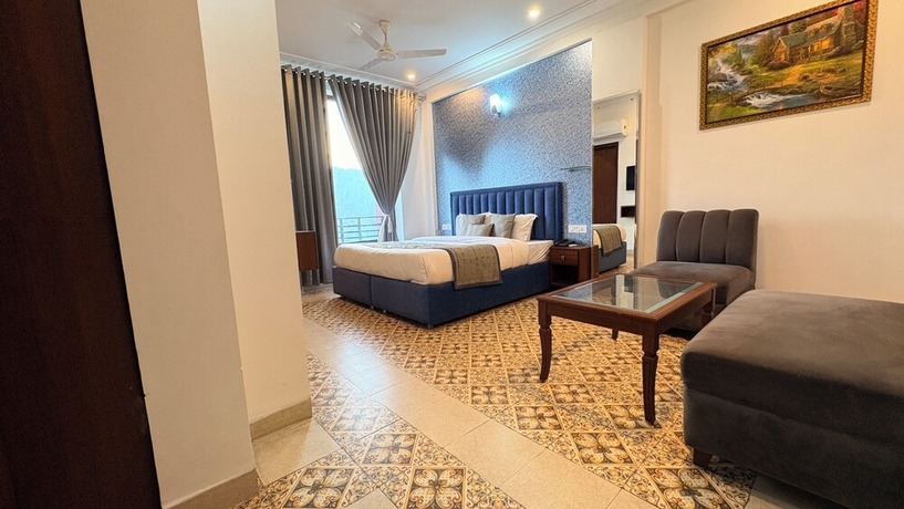 Imagen de la habitación del Hotel Barog Residency. Foto 13