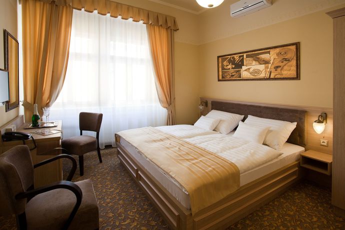 Imagen de la habitación del Hotel Barokk Promenád Gyor. Foto 6