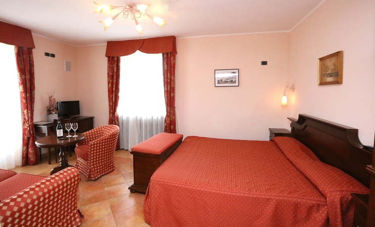 Imagen de la habitación del Hotel Barolo, Barolo. Foto 7