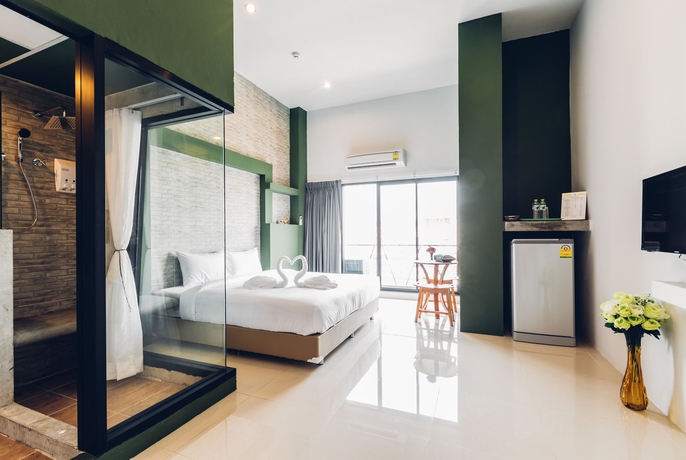 Imagen de la habitación del Hotel BaronZotel. Foto 13