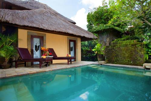 Imagen de la piscina del Hotel Barong Resort Ubud by Puri Signatures. Foto 7