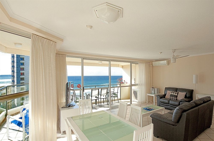 Imagen de los interiores del Hotel Baronnet Apartments. Foto 13