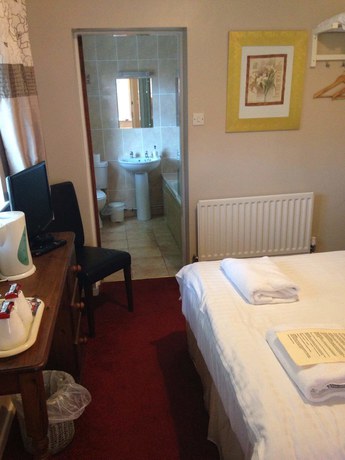 Imagen de la habitación del Hotel Barons Court, Wolverhampton. Foto 9