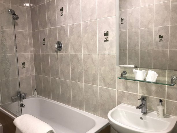 Imagen de la habitación del Hotel Barons Court, Wolverhampton. Foto 14