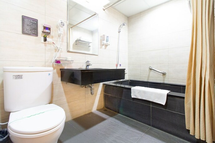 Imagen de la habitación del Hotel Baron's Hot Spring. Foto 15