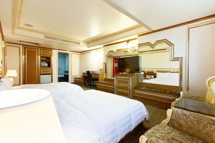 Imagen de la habitación del Hotel Baron's Hot Spring. Foto 30