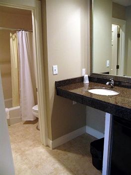 Imagen de la habitación del Hotel Barons Inn. Foto 3