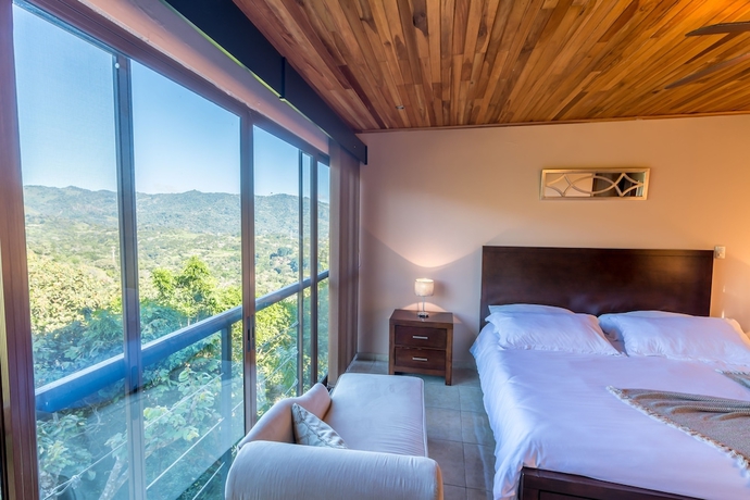 Imagen de la habitación del Hotel Barons Resort. Foto 6