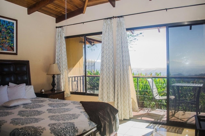 Imagen de la habitación del Hotel Barons Resort. Foto 8